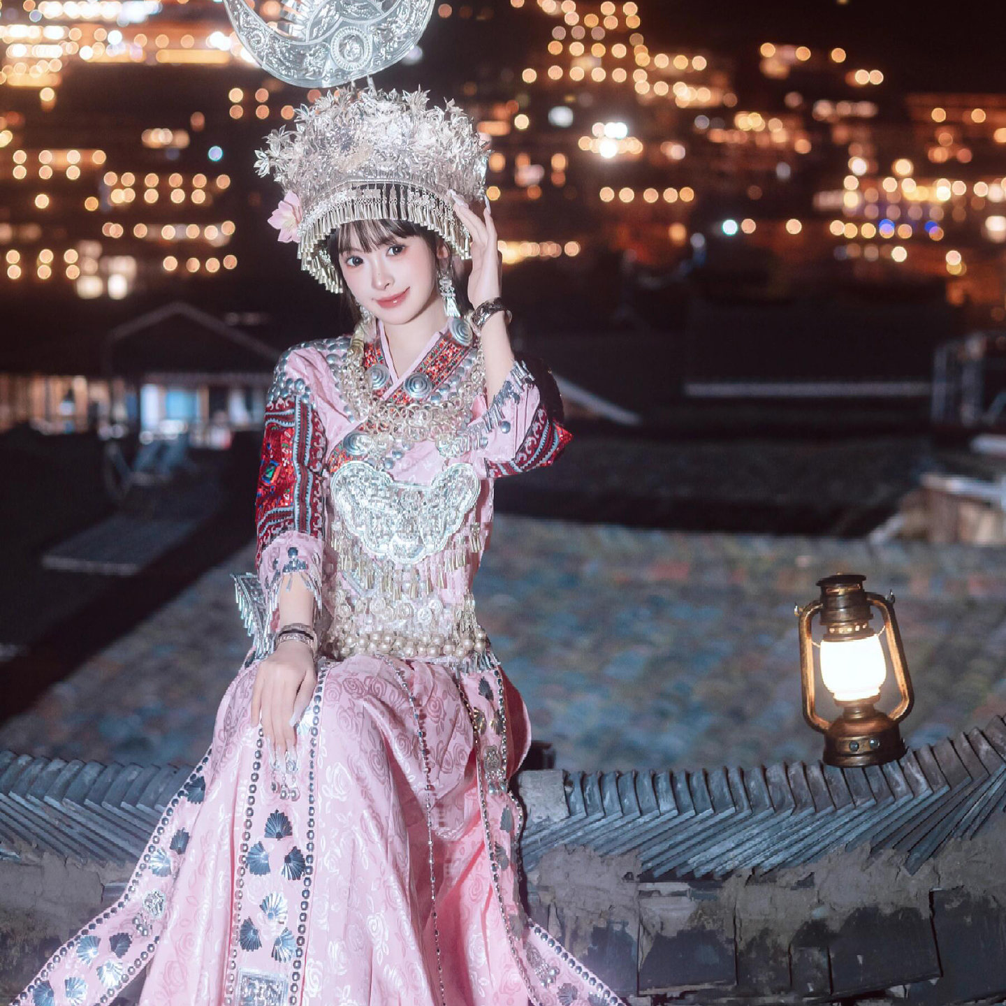 粉色盛装苗族服装女苗家服装头饰项圈套装舞台演出服民族风旅拍服,淘宝优惠券,粉丝福利购,淘宝优惠卷