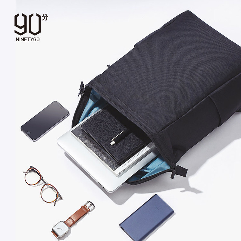  90分沃歌双肩背包