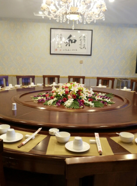 餐桌大圆桌玻璃圆形仿真花装饰花
