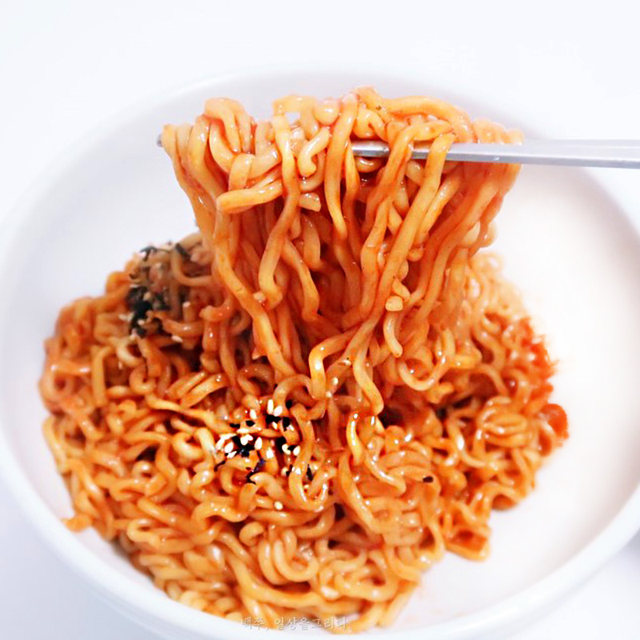Korean imported double spicy turkey noodles instant noodles