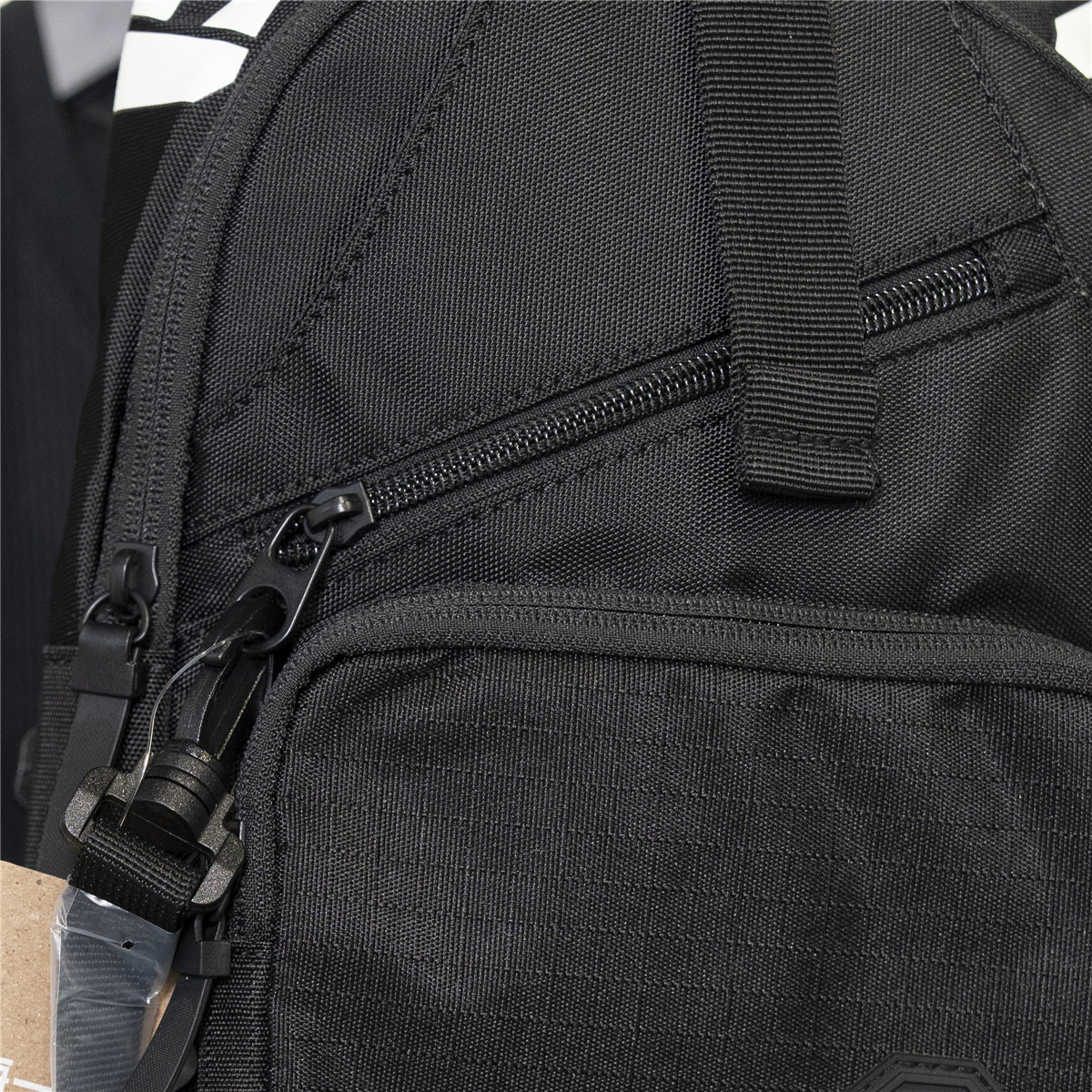 Li Ning Sports Chest Bag Unisex Shoulder Bag