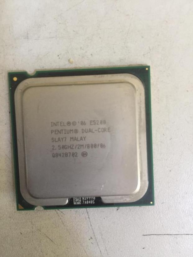 Intel 奔腾双核 E5200 E5300 E5400 E5500 E5700 E5800 775CPU - 图2