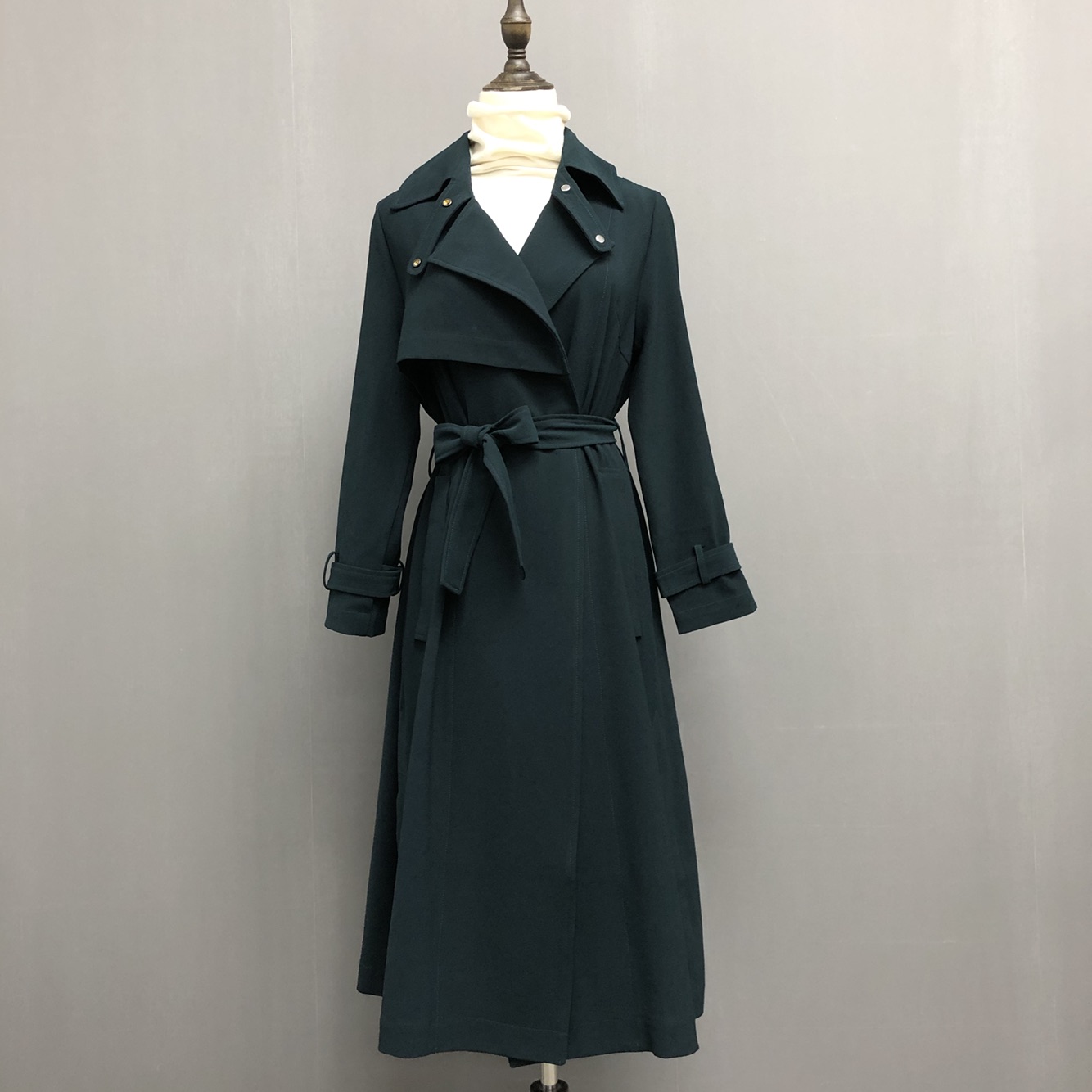阿花家 早秋新品大牌简约中长款百搭气质系带风衣女外套 20 阿花家 早秋新品大牌简约中长款百搭气质系带风衣女外套 20
