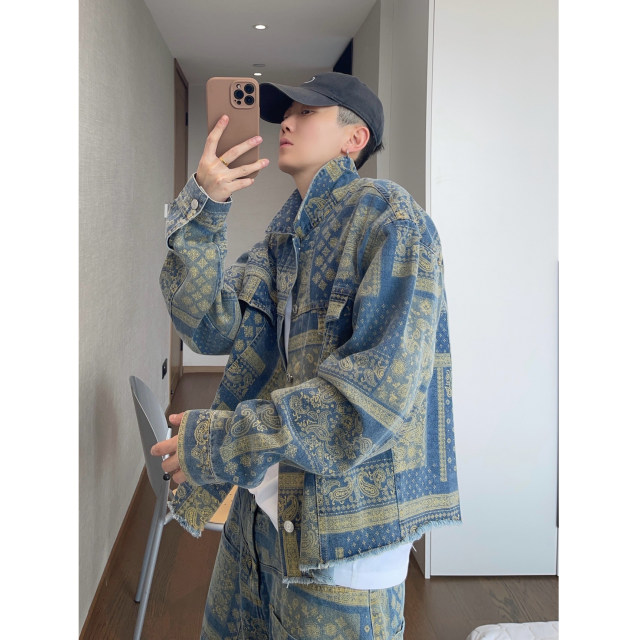 Dannyandzee spring and summer thin yellow cashew flower printed contrasting color short raw edge denim jacket for men