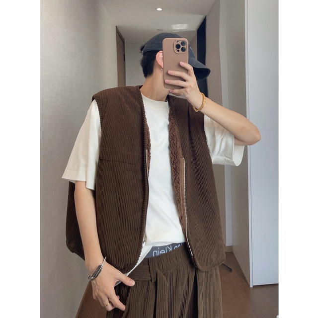 Dannyandzee spring retro coffee brown reversible warm cloud plush thick vest for men
