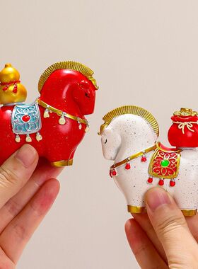 创意国潮马办公室装饰品桌面礼物生肖摆件新款马年礼品新年伴手礼