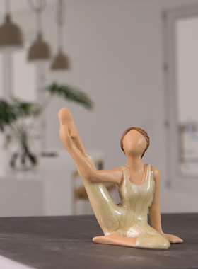 瑜伽小人物摆件瑜伽馆开业礼品欧