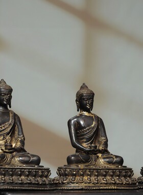 释迦牟尼药师佛像藏传密宗纯铜器雕拓金释迦摩尼三宝复古桌面摆件