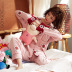 Palace bướm cotton đồ ngủ phụ nữ mùa xuân và mùa thu dài tay áo hai mảnh phù hợp với màu hồng lợn ve áo in áo len hoạt hình dịch vụ nhà - Bộ Pajama đồ ngủ pijama Bộ Pajama