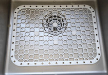 Japan imports SANADA Kitchen Multipurpose Drain Pad Sink Anti-Fall Anti-Clogging Mat Debris Filter Drain