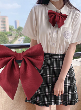 绀色学生日系制服羽根领结