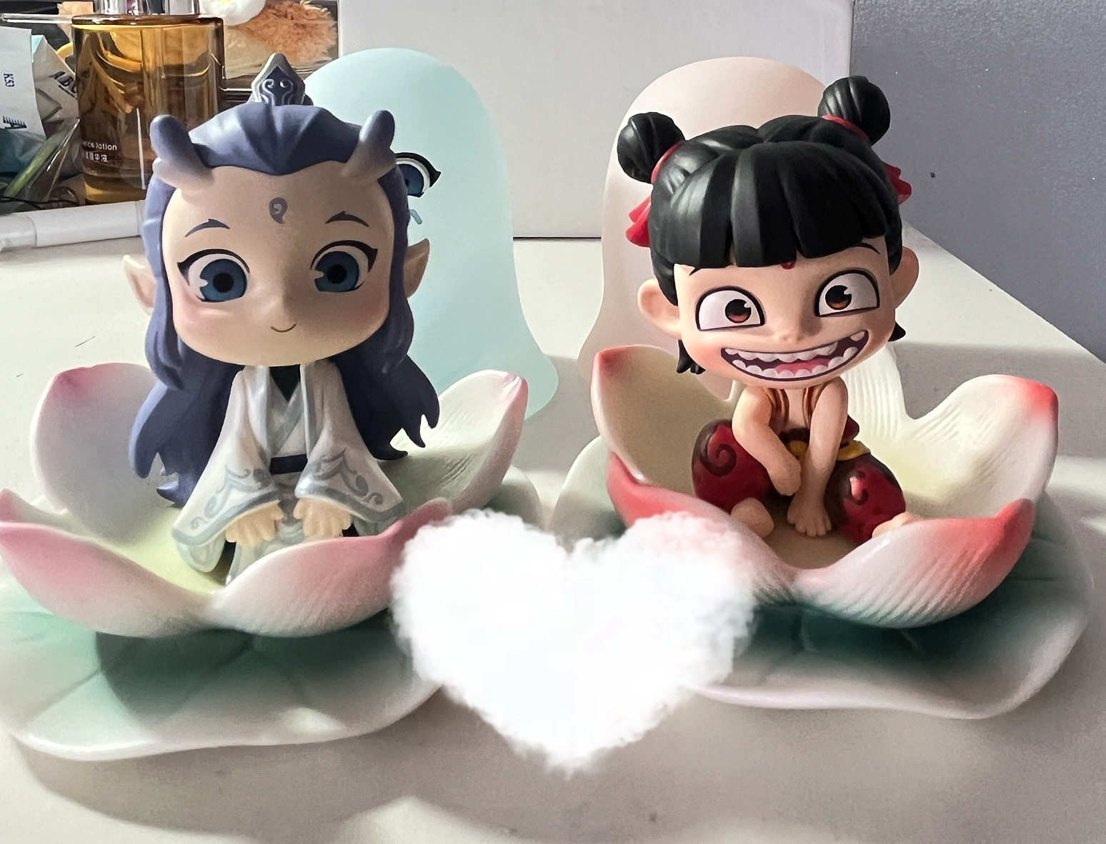 泡泡玛特敖丙哪吒之魔童闹海天生羁绊系列盲盒莲花底座收纳展示盒