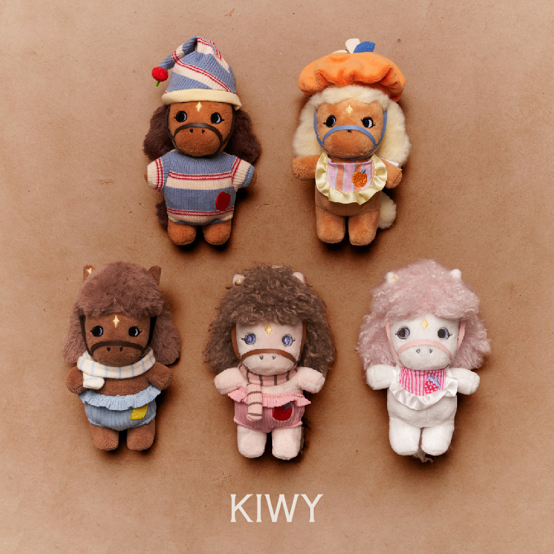 意大利Kiwy本命年小马WIWI玩偶挂件马年毛绒包挂新年礼物一马当先