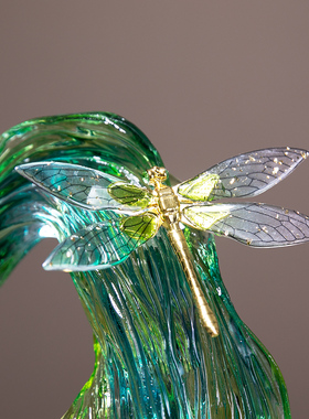 风生水起透明异形雕塑摆件