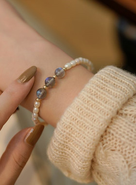 米粒珍珠弹力线手链可调节灰色月光石手链送闺蜜串珠生日礼物