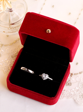 微镶心形仿真钻戒女用婚礼仪式