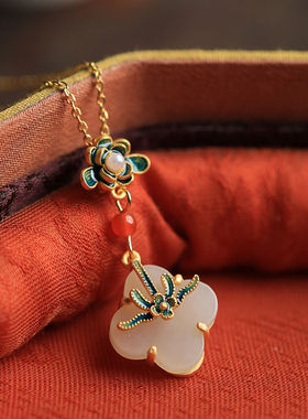 【低价促销】原创四叶草设计感项链古法金镶和田玉国潮锁骨项链女