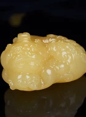 天然新疆和田玉黄玉招财貔貅手把件立体精雕母子神兽把玩件摆件