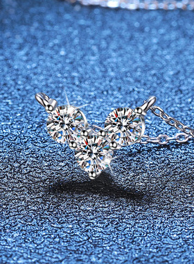 S925银镀18K金PT950铂金镶嵌莫桑石吊坠爱心时尚锁骨链莫桑钻项链