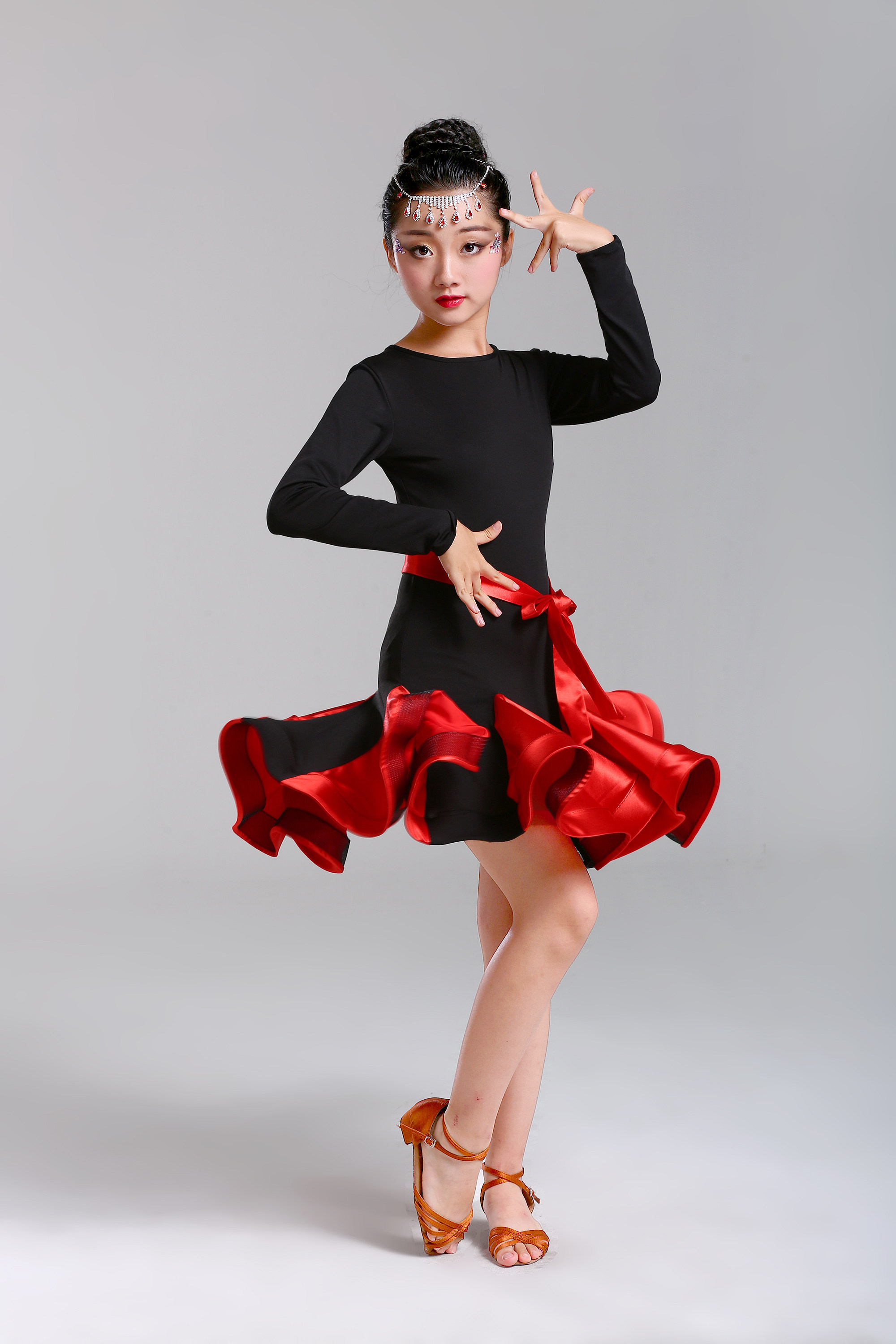 少儿女童拉丁舞裙儿童女孩舞蹈服装新款演出比赛考级规定练功服夏