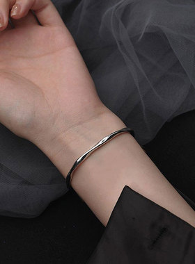 925纯银手镯莫比乌斯高级感小众轻奢简约时尚素圈饰品手环手链女