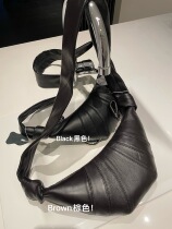 LE* High version genuine leather lamb leather stars the same 100 hitch Horn Bag small crowdsourced dumplings bungaloo bungaloo