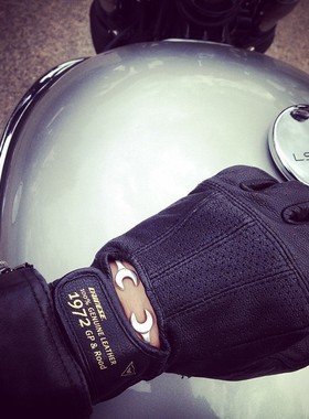 怀旧复古风机车工业手环情侣双头扳手开口可调节男女简约钛钢手镯