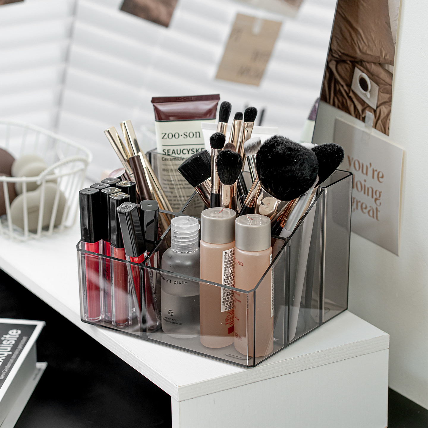 桌面高级感化妆品收纳盒梳妆台眉笔刷子置物架分格护肤品透明笔筒,淘宝优惠券,粉丝福利购,淘宝优惠卷