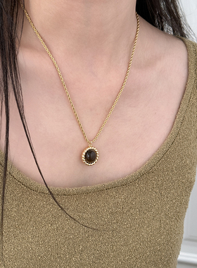 双层叠戴贝母虎眼石串珠吊坠项链