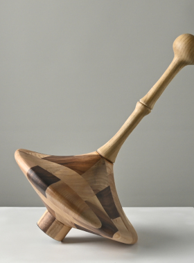 北欧简约风样板间客厅玄关桌面原木色几何陀螺大摆件家居软装饰品