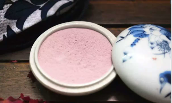 天然植物破壁珍珠蠶絲凝脂散粉細膩養膚 不純我chi了~