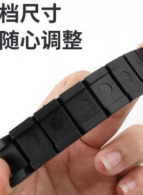 衣柜解决地面不平家具脚垫