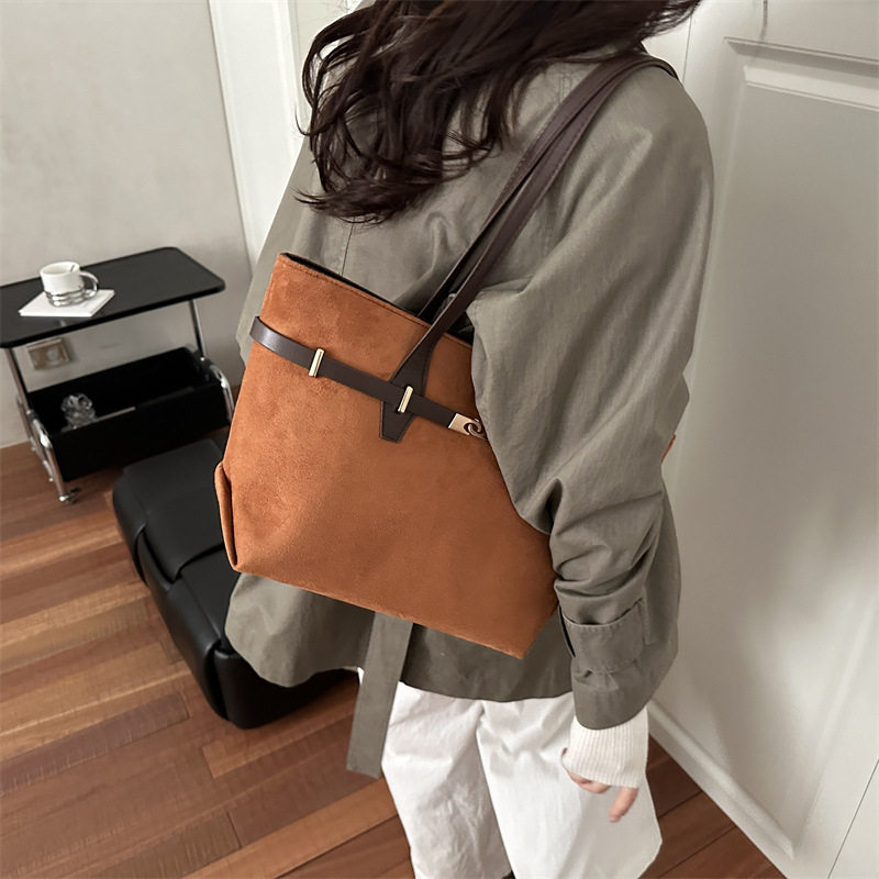 包包女2025新款复古时尚休闲单肩包通勤腋下包麂皮绒大容量托特包,淘宝优惠券,粉丝福利购,淘宝优惠卷