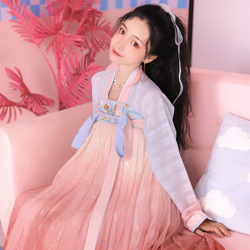 重回汉唐旗舰店重回汉唐初夏直领对襟衫唐制齐胸襦裙渐变套装5米大摆夏季汉服女1