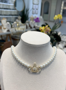 新款欧阳娜娜明星同款满钻西太后颈链灰色土星珍珠项链女