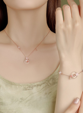 新款原创桃花锦鲤手链S925纯银新中式精致玉髓手环新年饰品手镯女