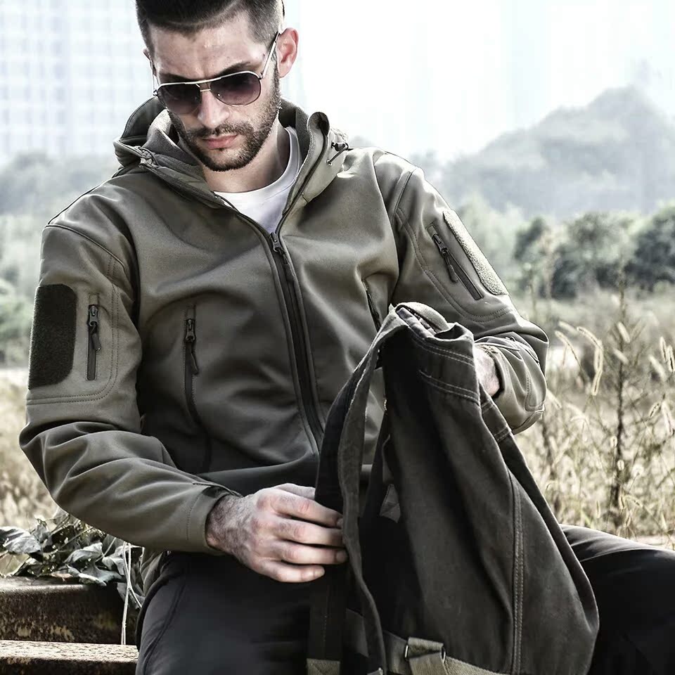 防风防水保暖三合一 抓绒外套男冬季衣服 户外鲨鱼皮软壳冲锋衣 防风防水保暖三合一 抓绒外套男冬季衣服 户外鲨鱼皮软壳冲锋衣