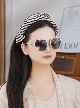 防晒帽子女2025夏季空顶遮阳太阳帽复古黑白条纹可折叠贝壳发箍帽