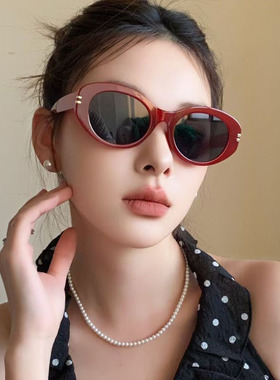 2025新款度假风猫眼太阳眼镜韩版高级感百搭防紫外线复古红色墨镜