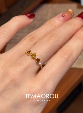 三钻橘橙色仿石榴石金色戒指女