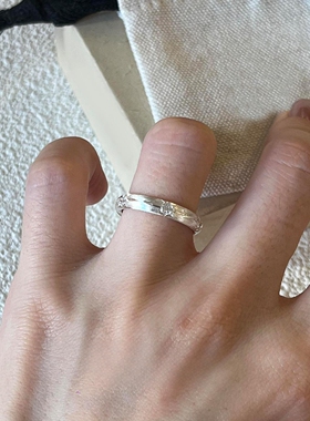 拉丝星芒点钻素圈戒指