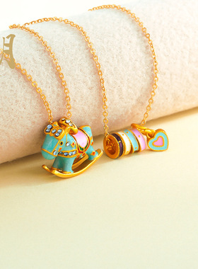 沙金蓝色摇摇木马心心相印项链久不掉色跑环可爱项坠潮流轻奢手饰