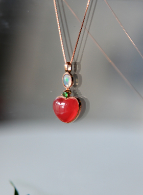 女神天然红纹石爱心吊坠