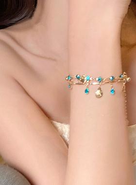 蓝色锆石金色贝壳项链