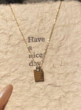 韩国金色情书字母方牌项链