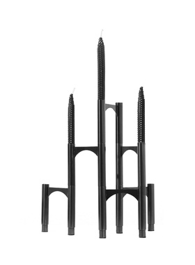 现代简约金色黑色几何烛台，餐桌