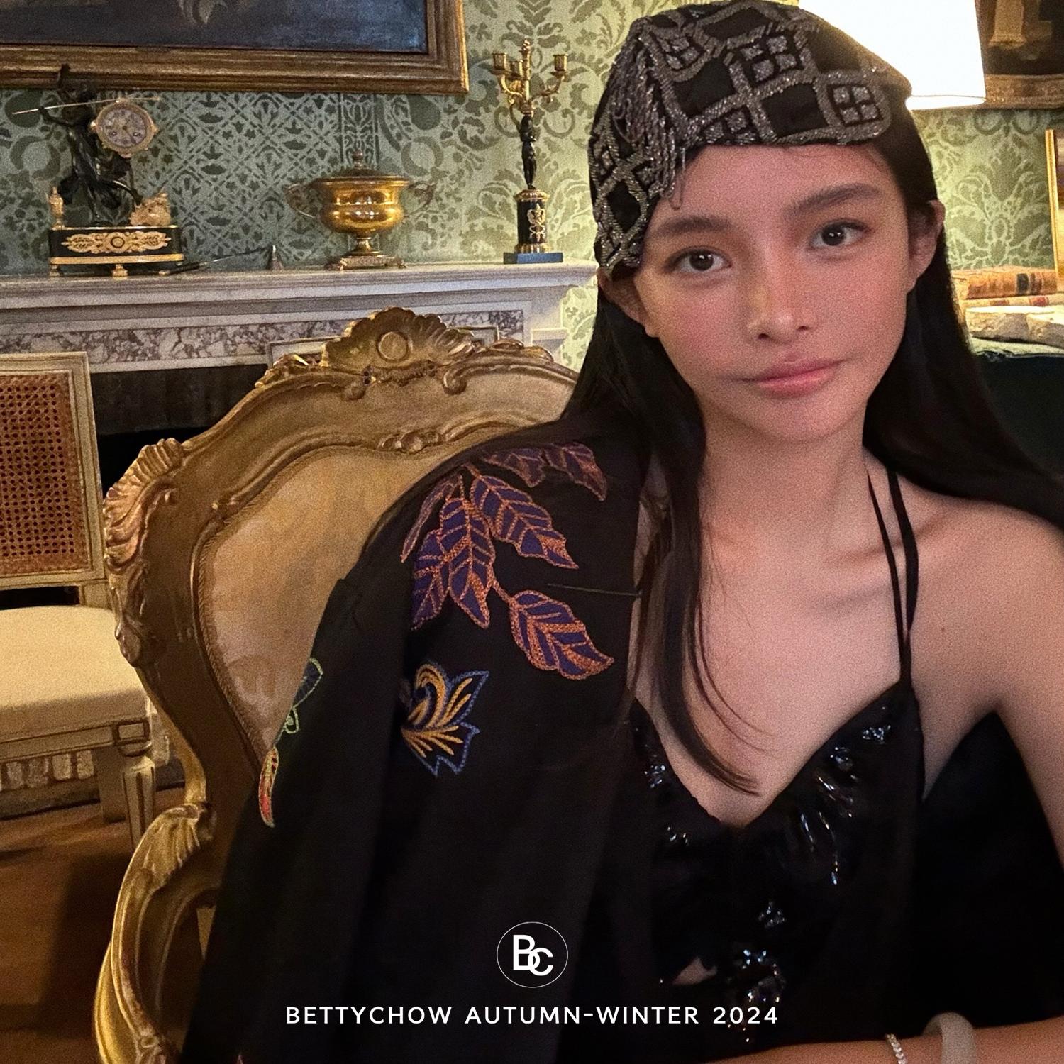 Bettychow 私服!蝴蝶珠片真丝手作背心打底衫时髦假两件法式吊带 - 图1