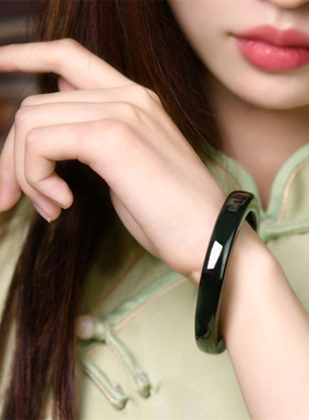 女款和田玉手镯塔青玉墨绿方镯子