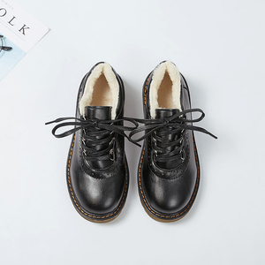 英伦复古布洛克小皮鞋