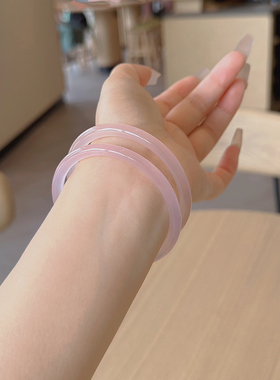 粉嫩天然美人叮当镯子少女玉髓